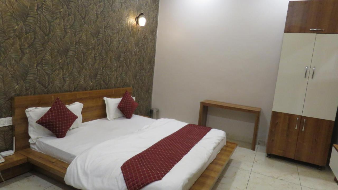 Raja Ji Hotels & Restaurant Jind Zewnętrze zdjęcie