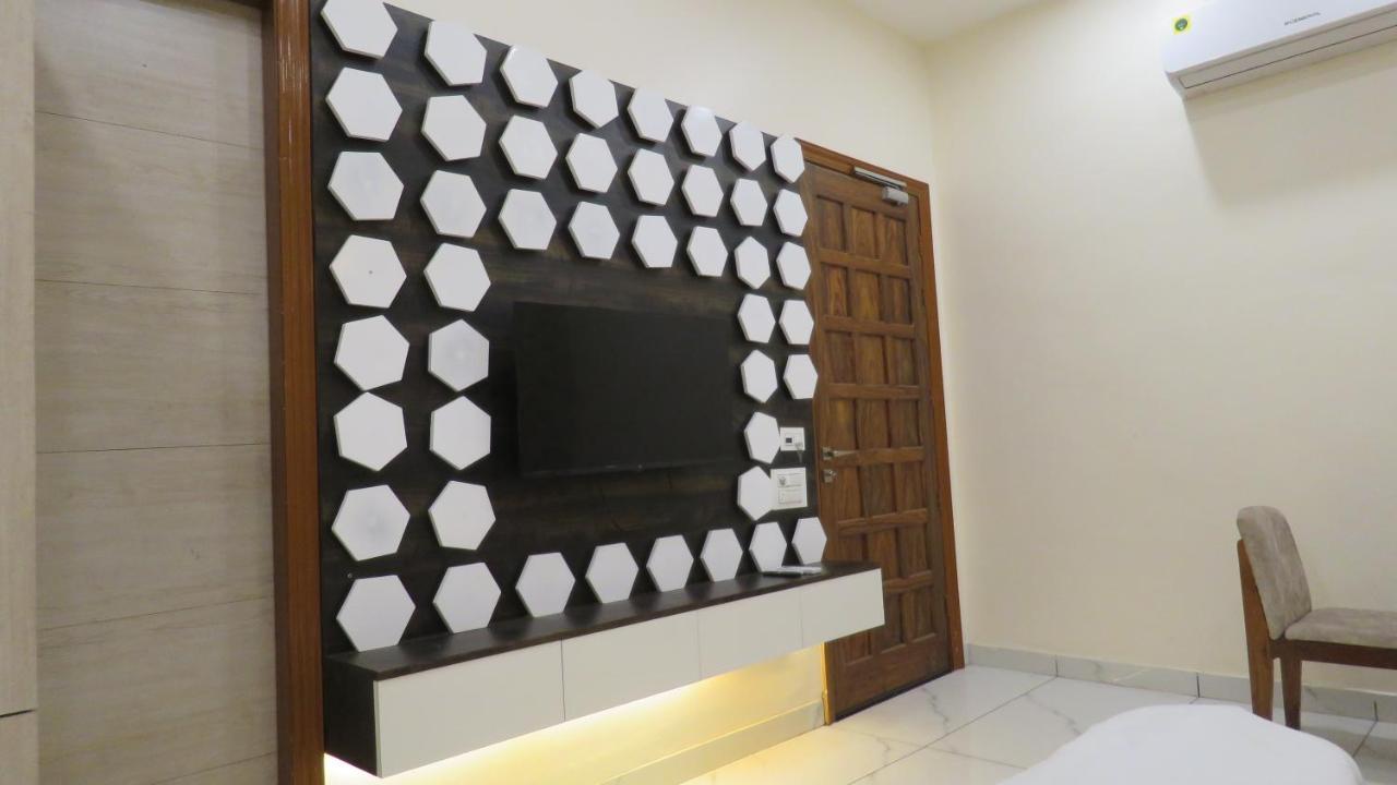 Raja Ji Hotels & Restaurant Jind Zewnętrze zdjęcie