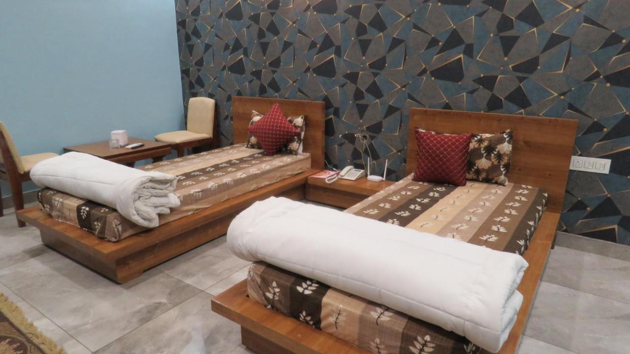 Raja Ji Hotels & Restaurant Jind Zewnętrze zdjęcie